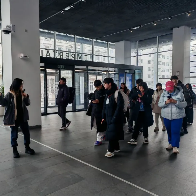 ＜帝国理工学院＞