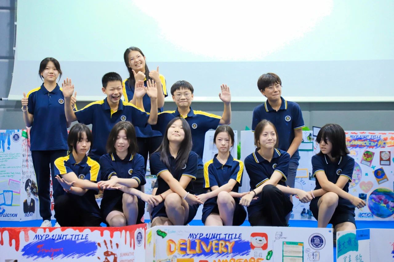在 非洲艺术之旅 单元中，学生们以非洲舞蹈为切入点