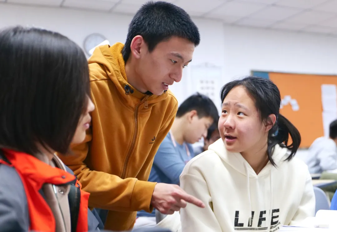 程同学也强调: 刘博坚定了我的理想和信念