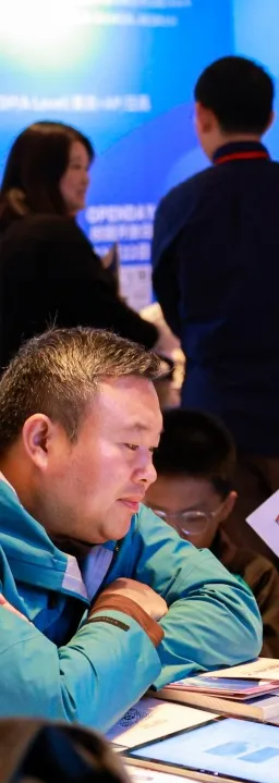 比如针对美国留学方向,招生官将从初中阶段开始系统布局:(图 2)