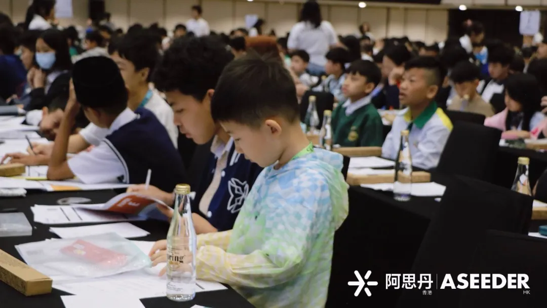 二年级的Daniel已是国际数学赛事的 小老将