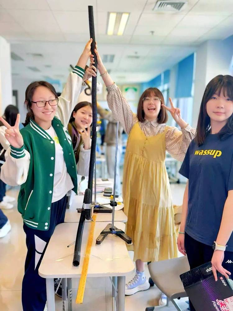 北外ICC荣获“2024师资竞争力标杆国际化学校”称号Honors of BFSU ICC 北外ICC荣获“2024师资竞争力标杆国际化学校”称号Honors of BFSU ICC