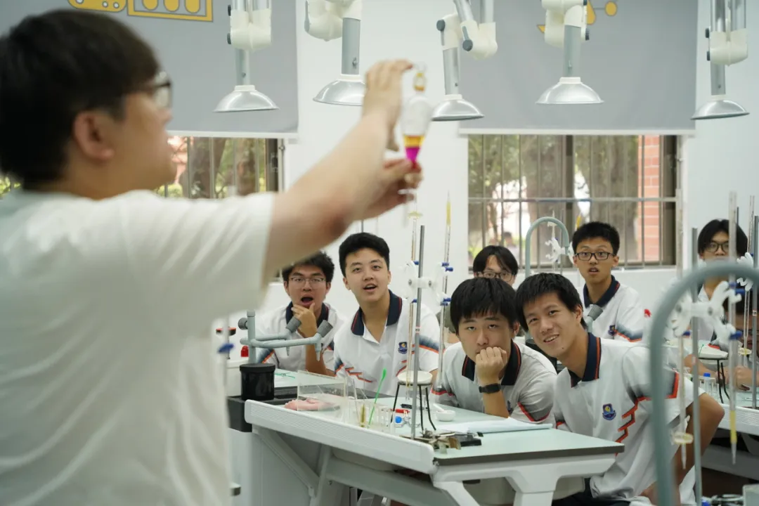帝国理工学院化学专业位居世界前列，申请竞争异常激烈
