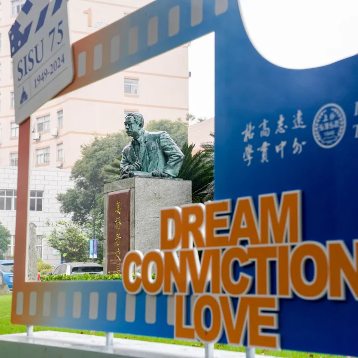 ★ 市中心黄金区位,交通便捷安全学校地处市中心,交通十分方便