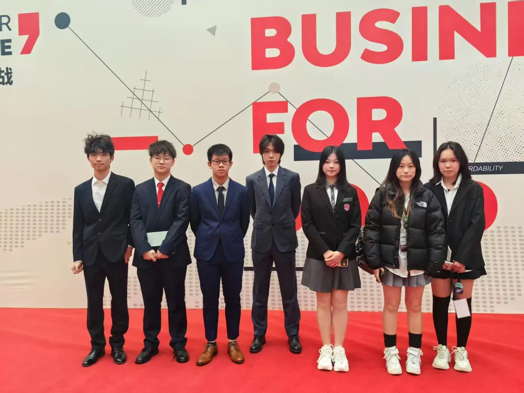 即便转学评估结果需要重读高一,15 岁的 Bobo 依然果断接受