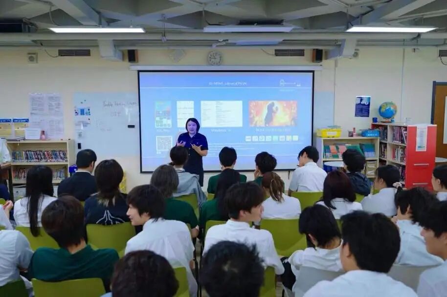 青苗学校始终坚持为学生提供最好的教育资源。