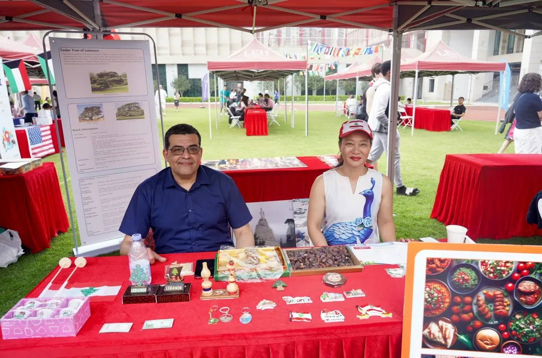 本周举办的家长体验课，让家长走进课堂、共进午餐