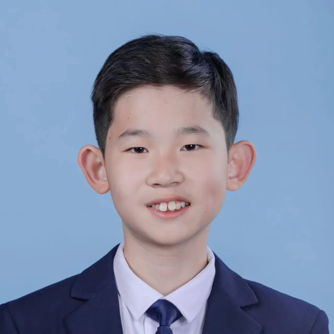得益于君诚幼儿园和小学纯正的欧美外教英文环境