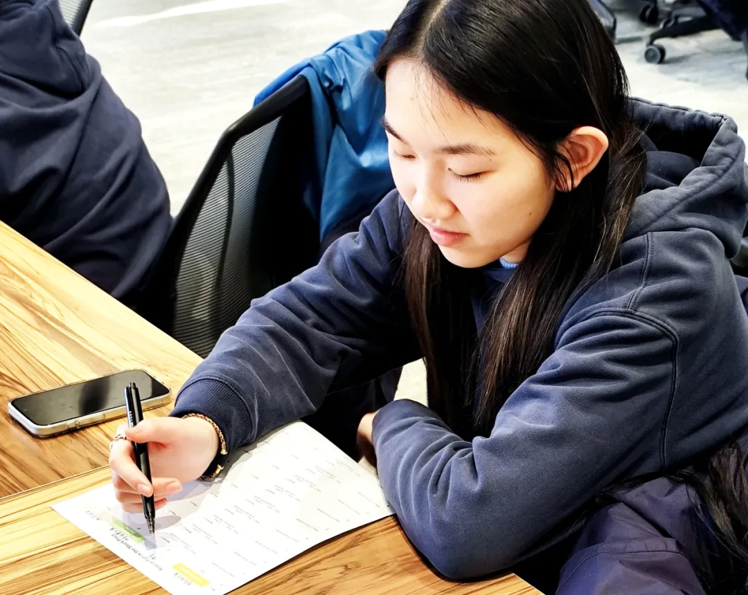 正如参与研学的同学所说: 以前觉得经济学很抽象