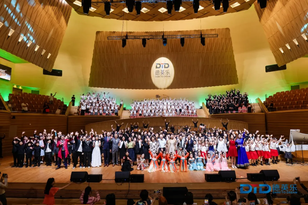 连续三年登台的2025届毕业生王彦晶在演出后动情分享: