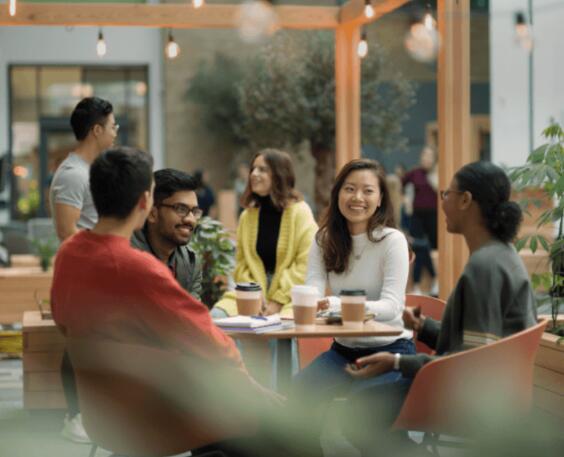兰卡斯特大学为学生的学习与生活提供完备的校园硬件设施