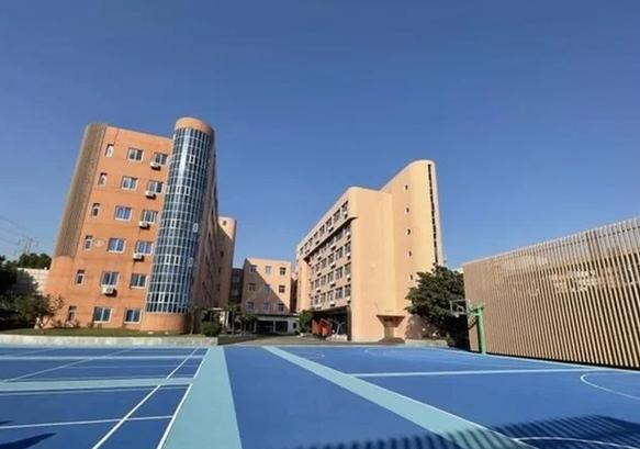 校区位置与交通也得给家长们说透,领科教育北京校区地处核心区域