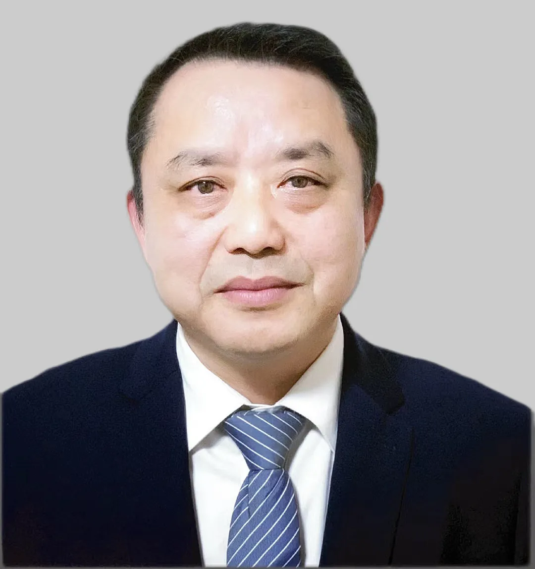 资深国际学校校长,在上海、天津、北京、大连