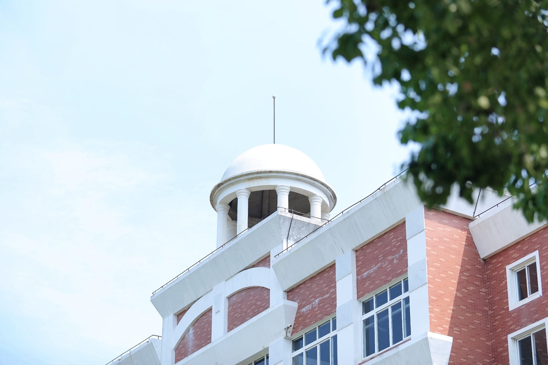 上海领科双语学校将于5月25日15:20举行校园开放日活动。