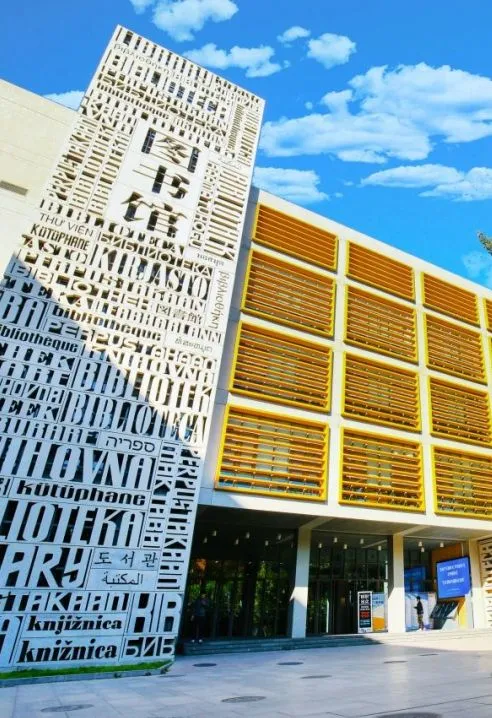北外国际课程中心位于海淀区西三环北路19号北京外国语大学西校区