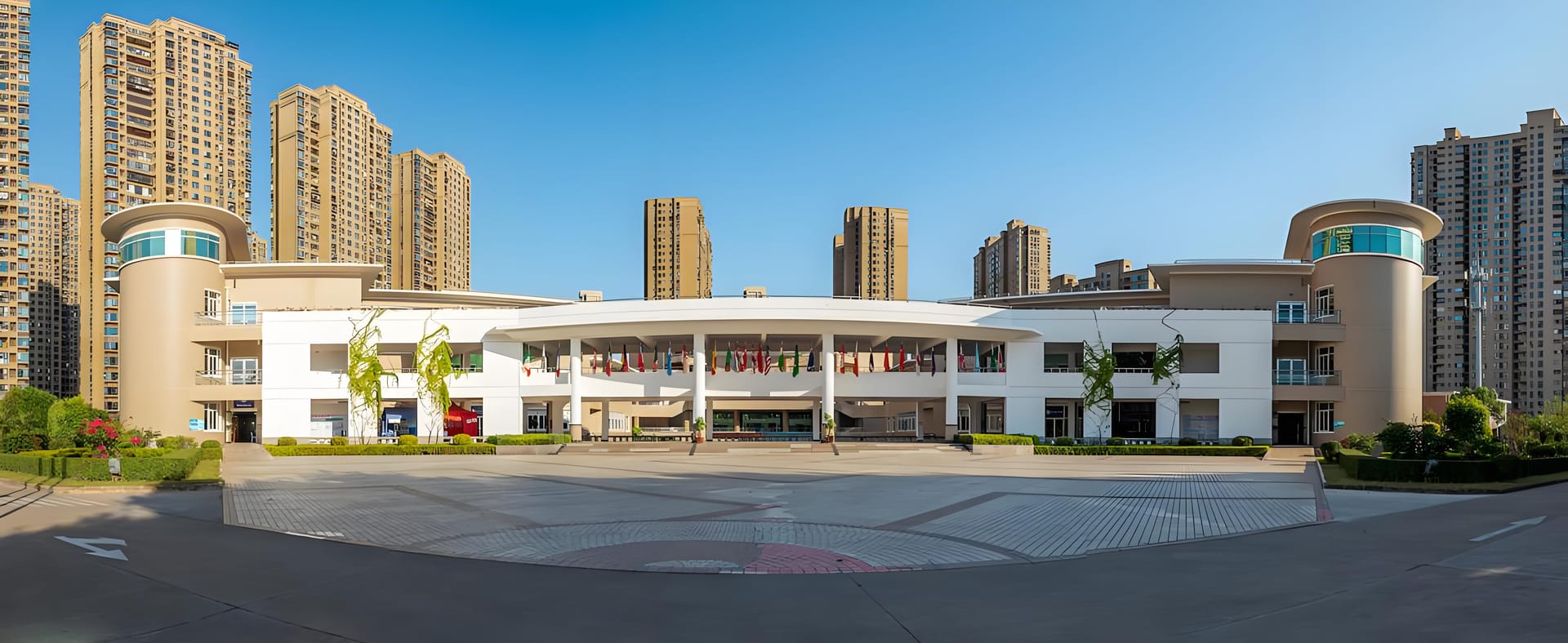 它的入学条件也有自己的特点哟。年龄范围广