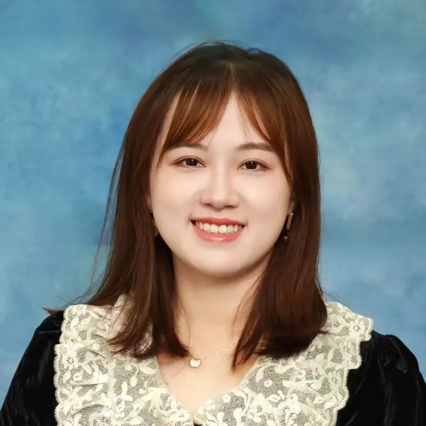 教育心理学及课程论硕士、英文文学学士