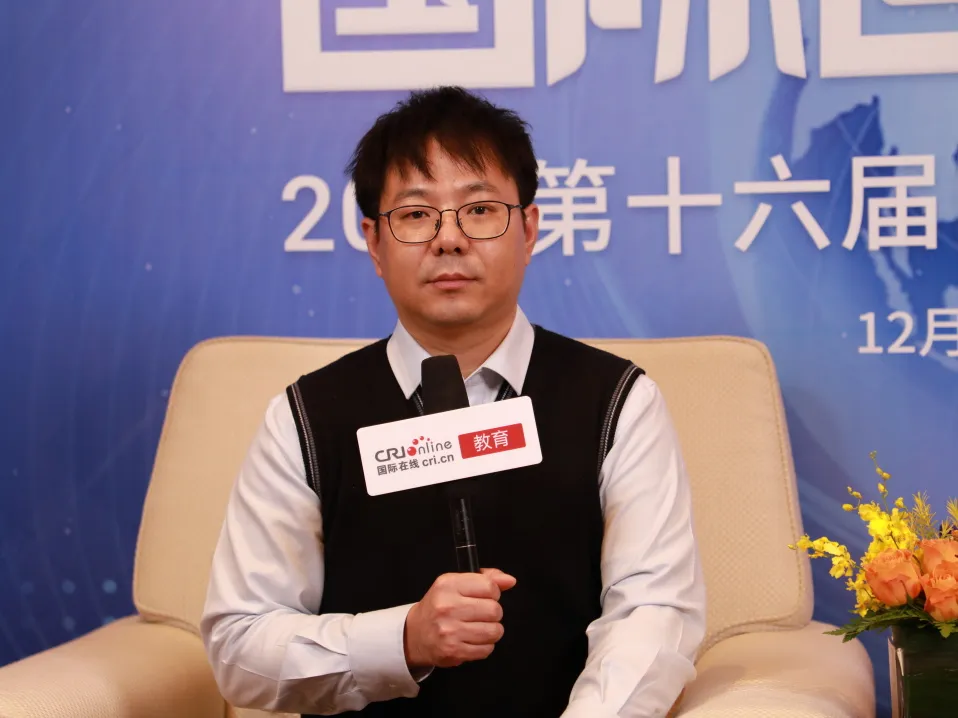 校长访谈现场(图 7)