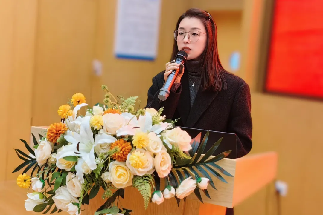 在许珂慧老师的引导与陪伴下,荣怀外语小学的学生不仅英语成绩优异