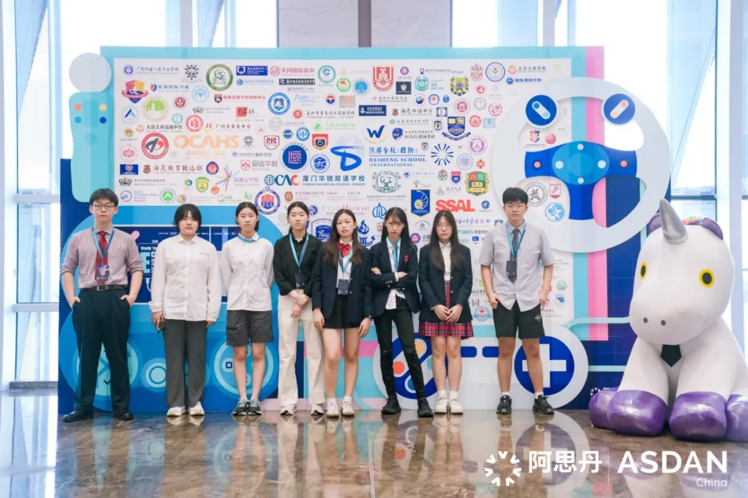 从8年级下学期开始开设剑桥IGCSE经济学,到11年级后(图 3)