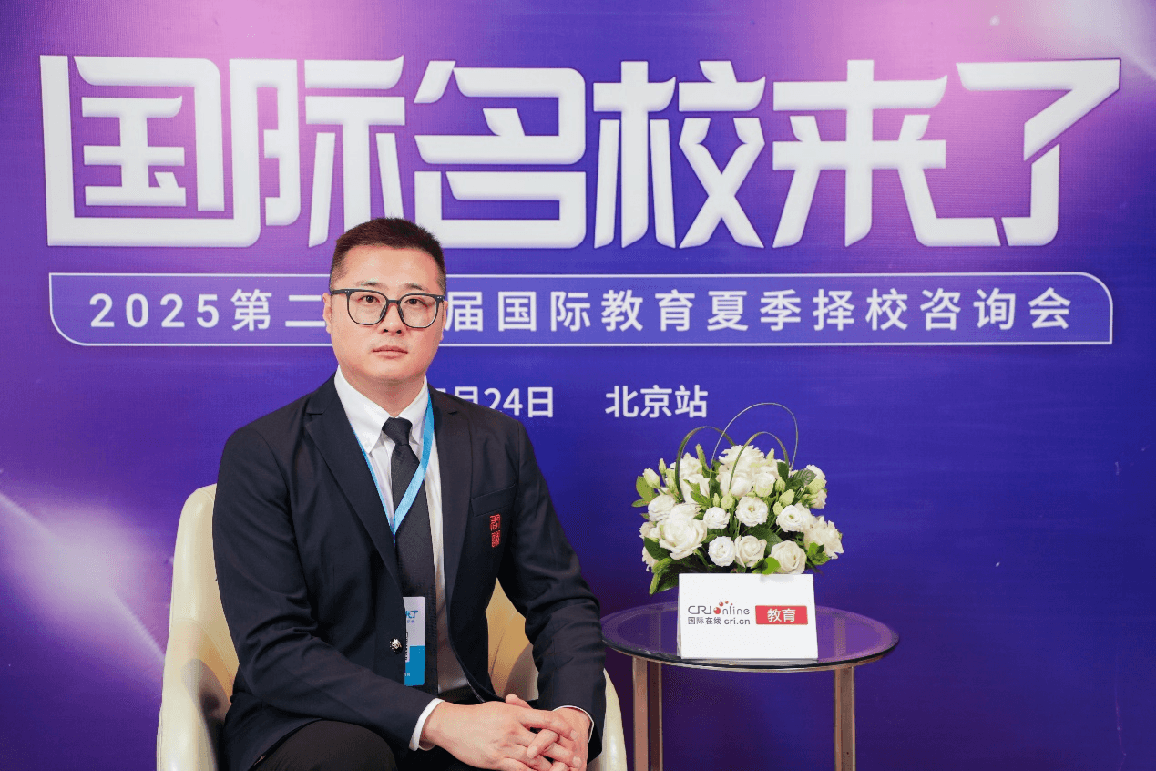 君诚学校中学德育副校长邓志超