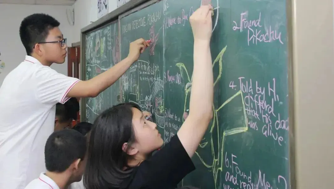 同时注重学生的文化素养养成和学习动力的激发(图 2)