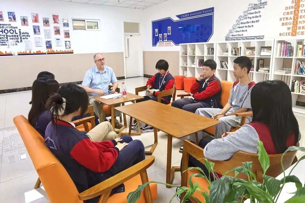 英文教师Mr. Tim以MBTI性格类型为主题