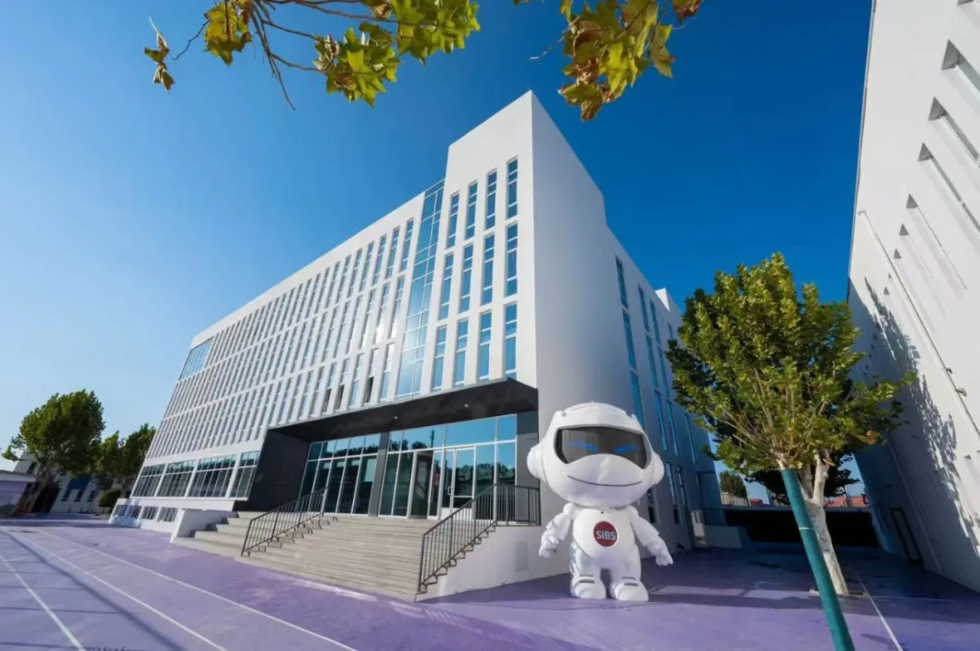 从君诚走向世界:君诚学子在2025国际竞赛中连创佳绩
