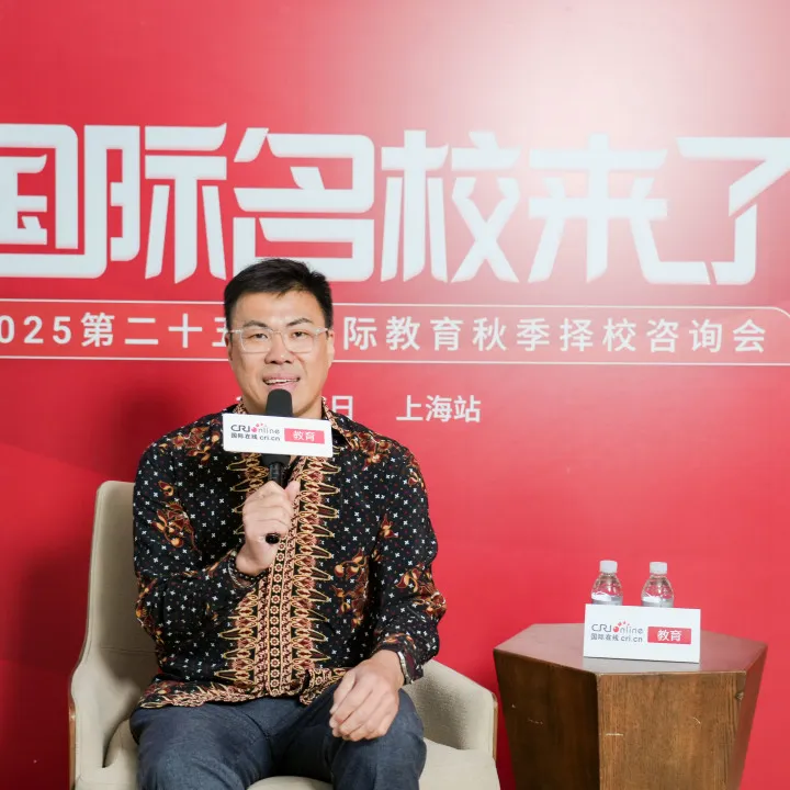 在整个环节中，校长们立足教育实践（图 12）