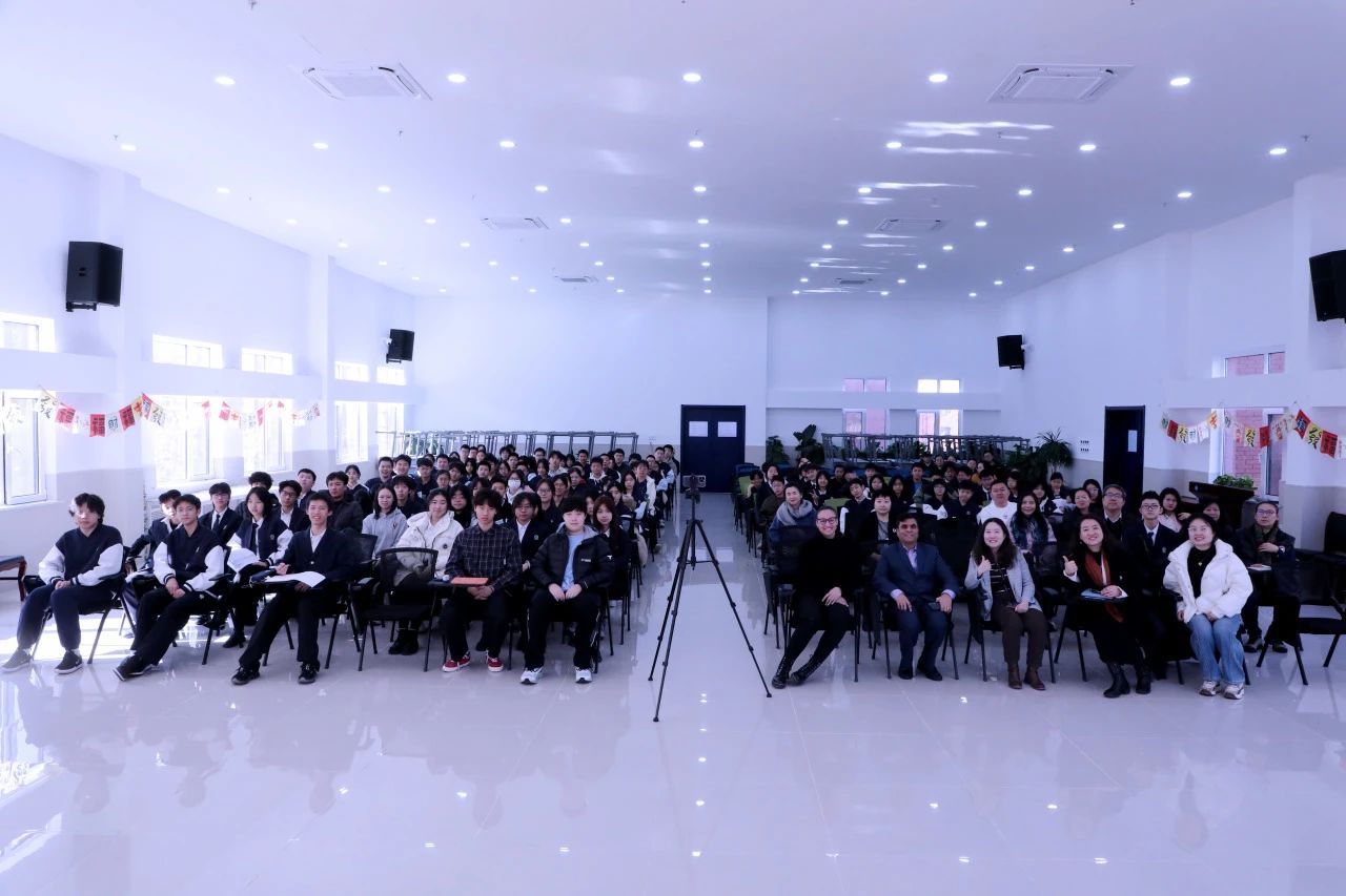 此次讲座活动得到了北京新学道临川学校国际部师生们的热烈欢迎和高度