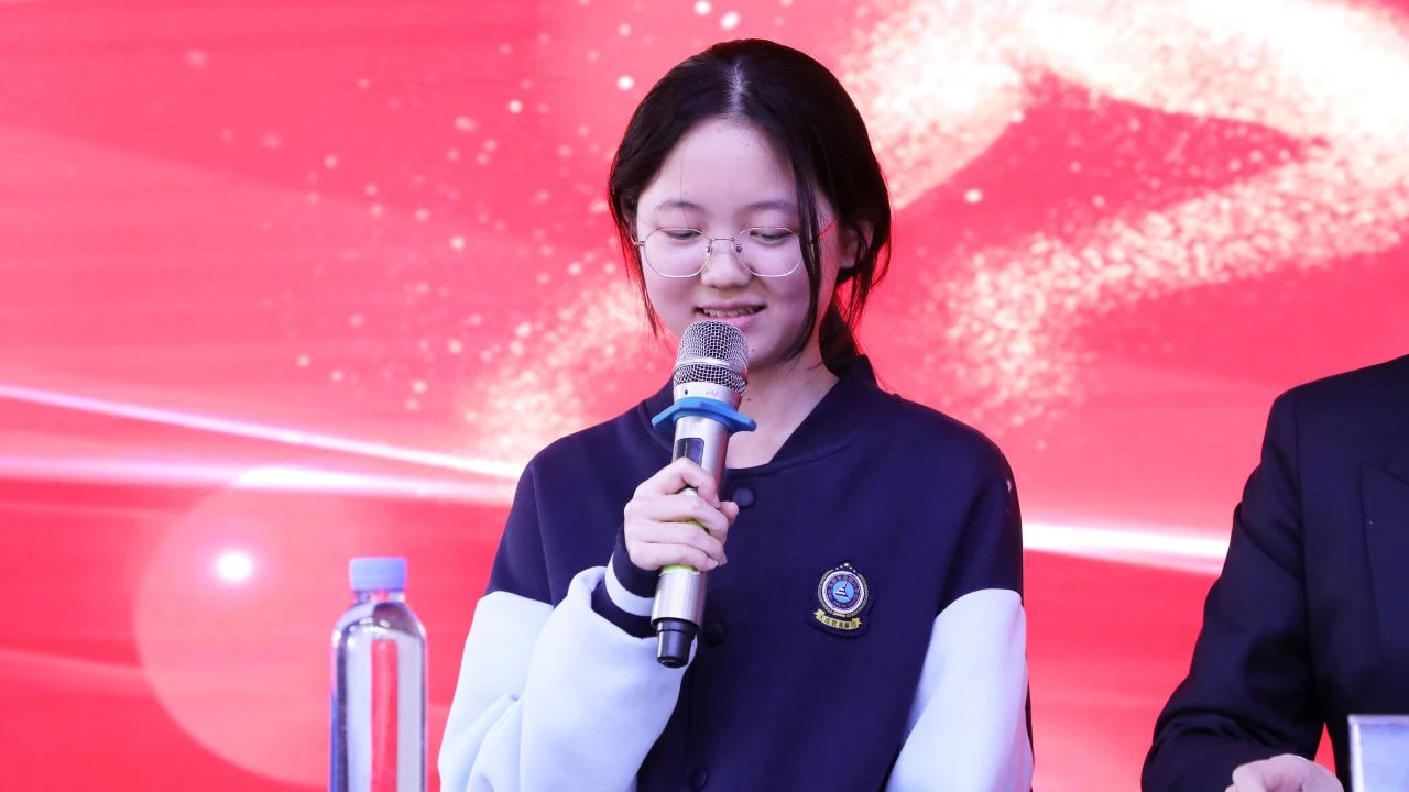 03 学生代表发言