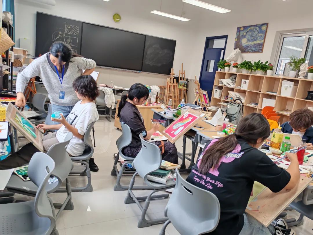 北京新学道临川学校国际部日本国际高中学校采用分层教学和针对训练的