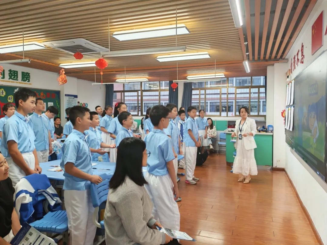 本次小初衔接家长开放日,以看得见的课堂、听得见的成长