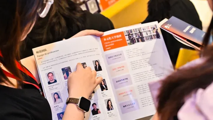 致家长们：转轨≠一刀切！通过择校展打破信息差，建立“学校-家庭”双向筛选框架很重要