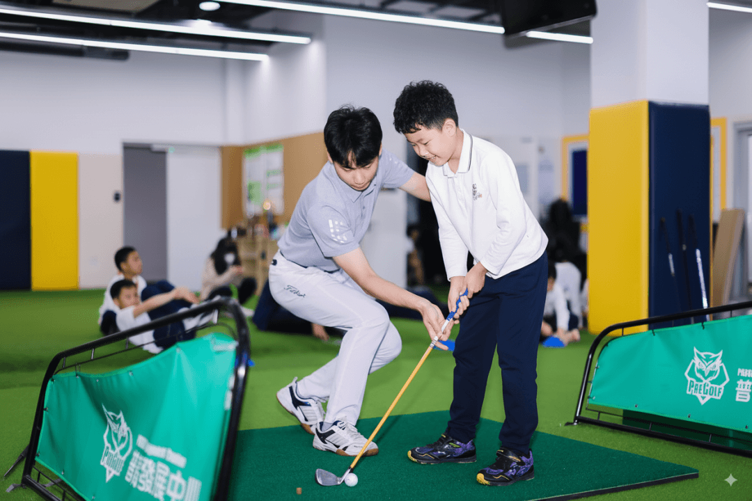 在读家庭真实分享与赫贤在读学生、家长面对面交流