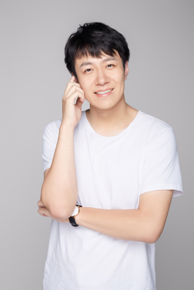 学而思老师娄帅毅照片
