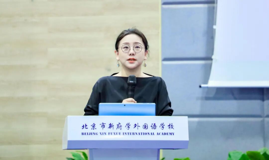 8月10日，新府学小、初、高全体老师正式开工。