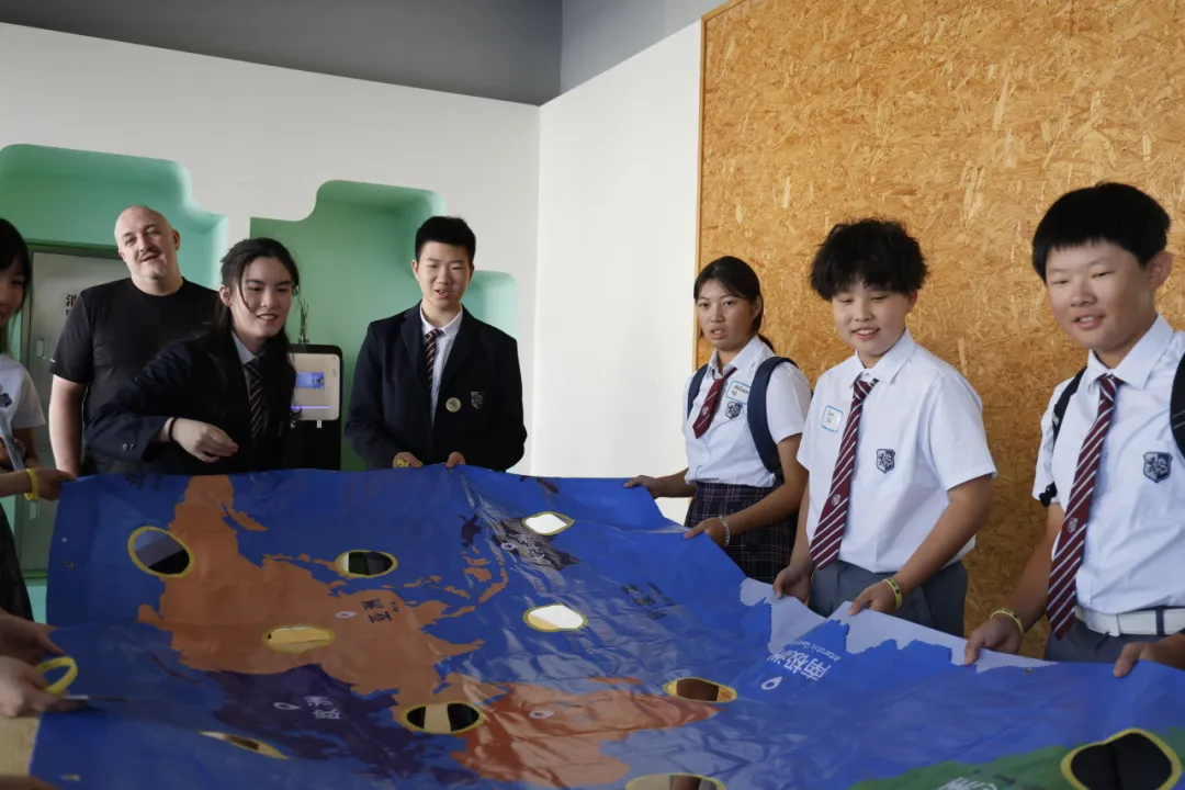 为了让新生们有更好的入学体验,尽快适应学校生活(图 2)