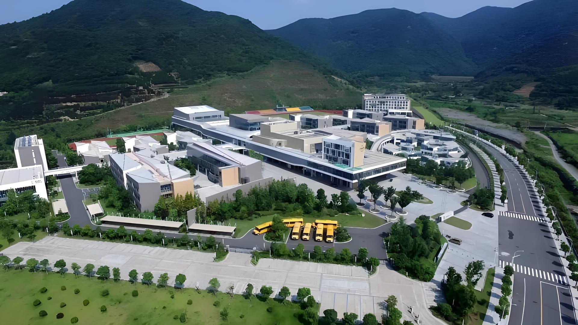 北仑滨海国际学校官网是什么?