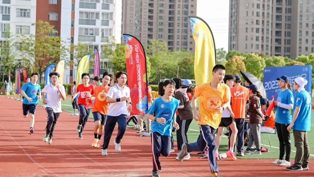 赛艇体验、学院运动对抗赛、篮球赛、足球赛、羽毛球赛、校际比赛等