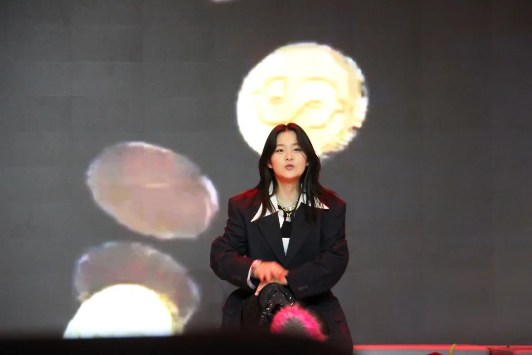 k-pop《Money in My Pocket》
