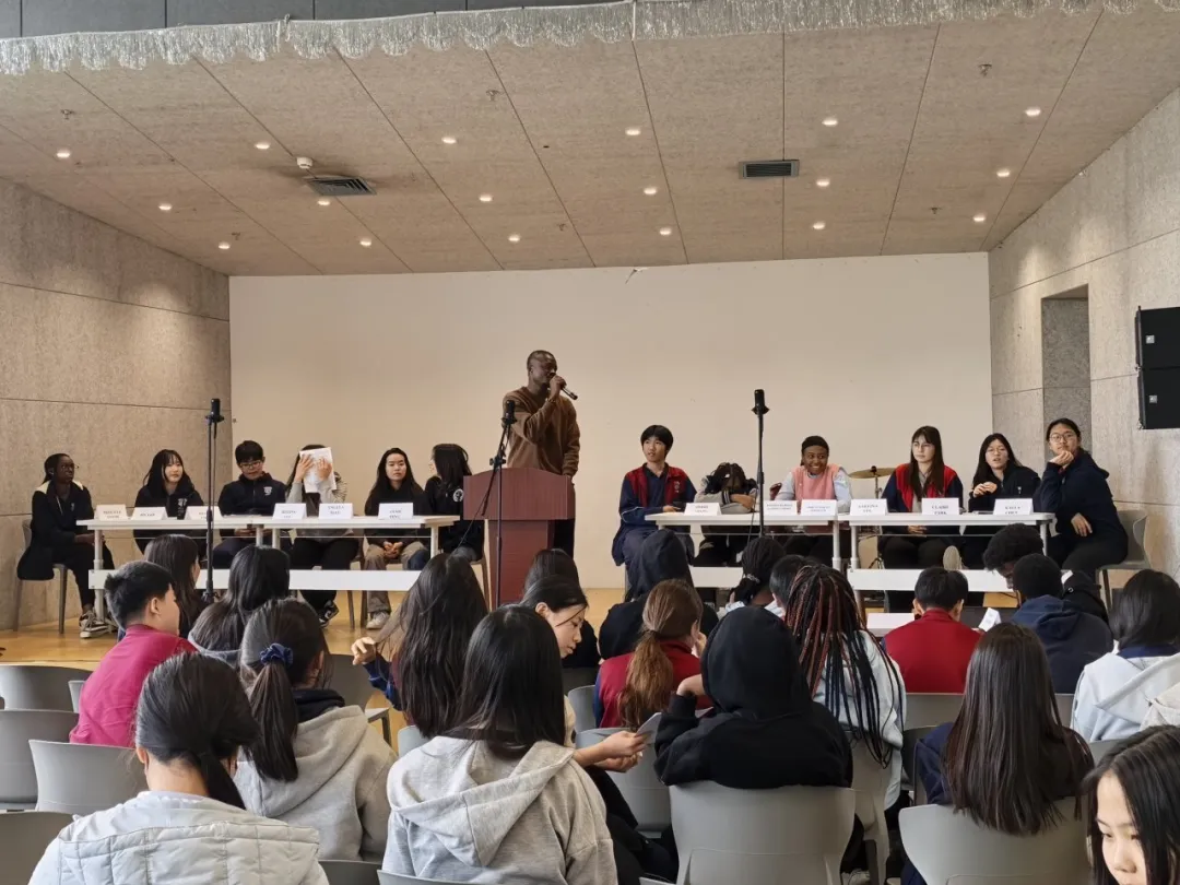 STEM 还是人文?诺维辩论赛深度解析:未来教育该如何平衡科技与人文