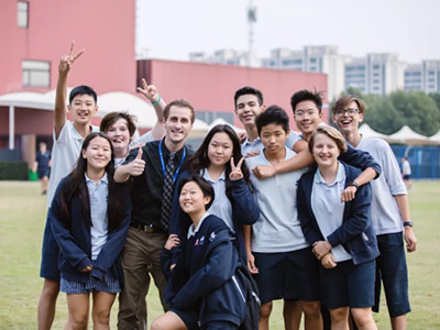 上海西华国际学校国际学士学位中学计划专为在11到16岁之间的学生