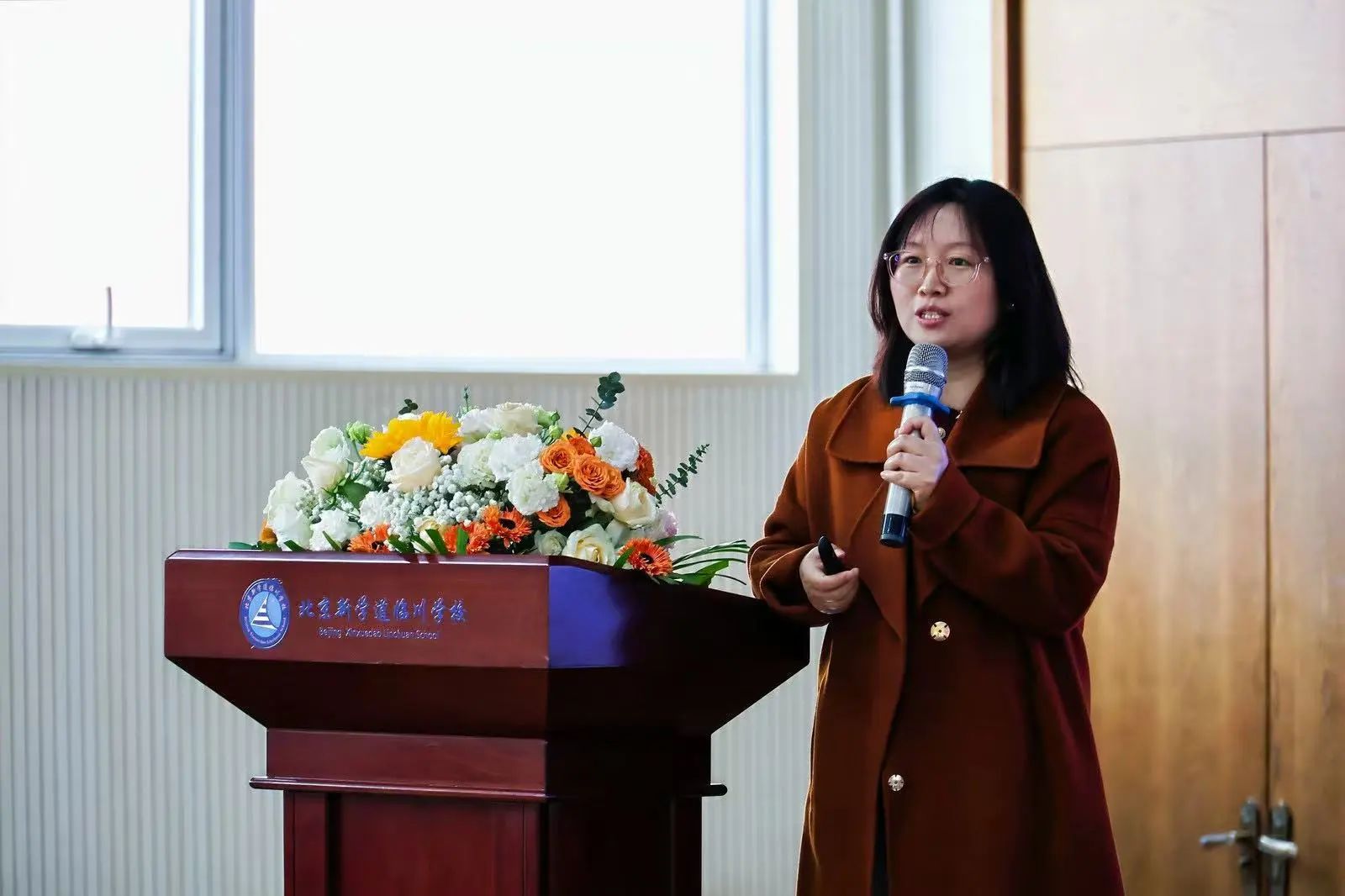 伦敦玛丽女王大学是一所研究型大学，是伦敦大学四大核心学院之一