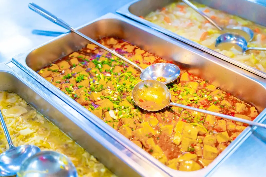 在新府学,食堂不仅是填饱肚子的地方,更是一扇窗 推开它(图 3)