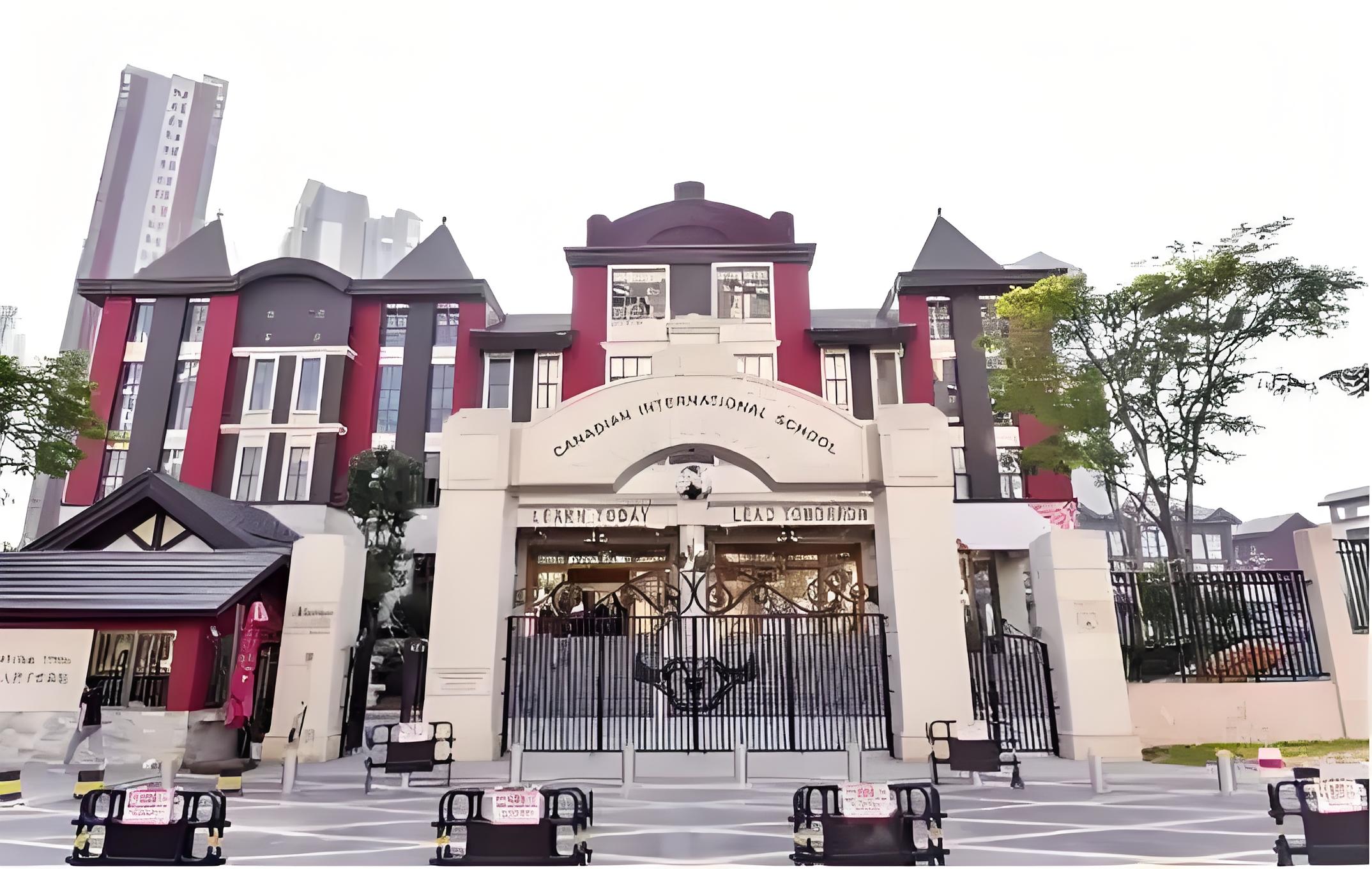 广州加拿大国际学校学费多少钱?