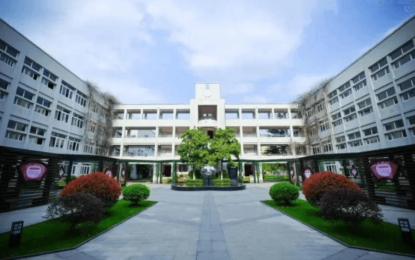 上海市建平中学国际课程中心照片