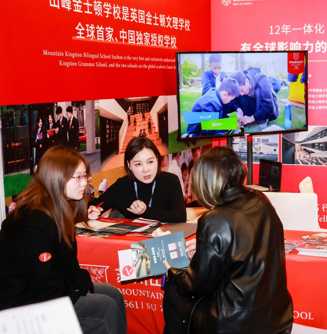 除了展位咨询,展会特设专题讲座区。