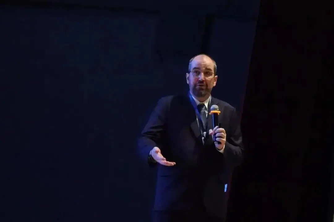 新学年伊始,各学部的校长和老师们也为我们所有的新老学子送上最美好(图 3)