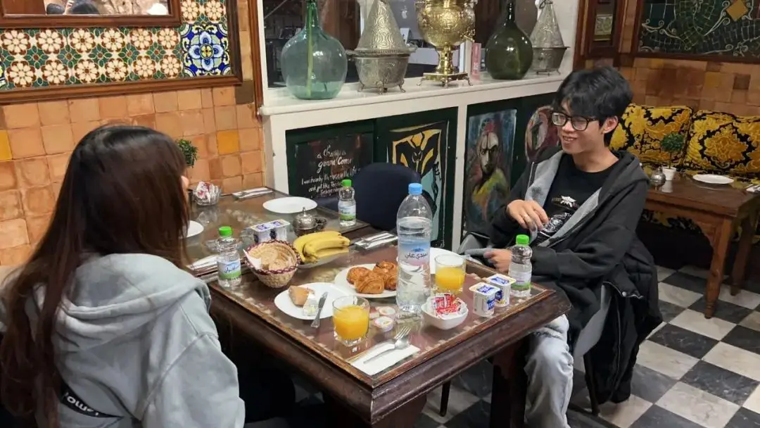 The first half of the itinerary (图 5)